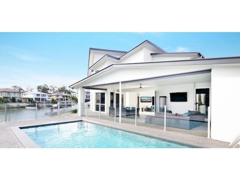 19 North Quay Drive, Biggera Waters QLD 4216