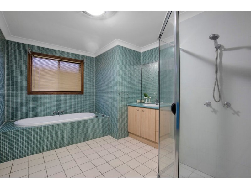 43 The Peninsula, Paradise Point QLD 4216