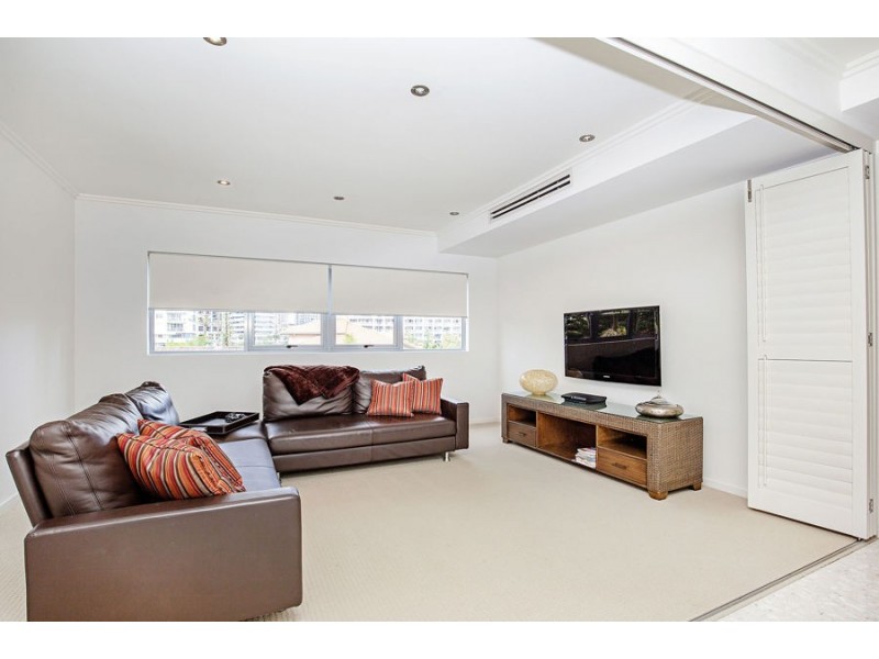 23/120 Surf Parade, Broadbeach QLD 4218