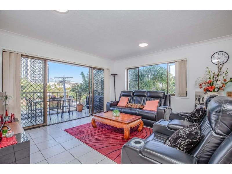 5/37 Australia Avenue, Broadbeach QLD 4218