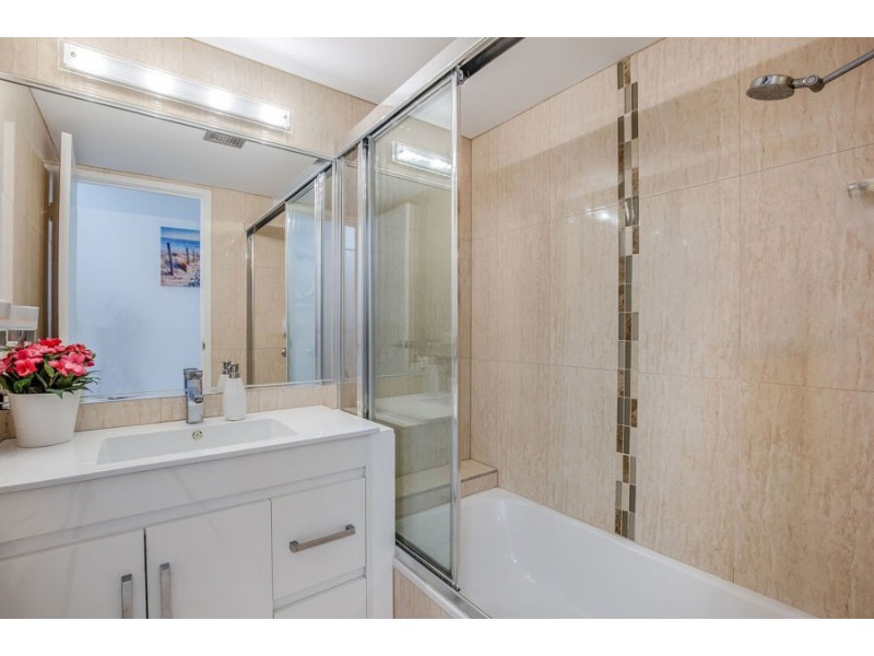 5/37 Australia Avenue, Broadbeach QLD 4218