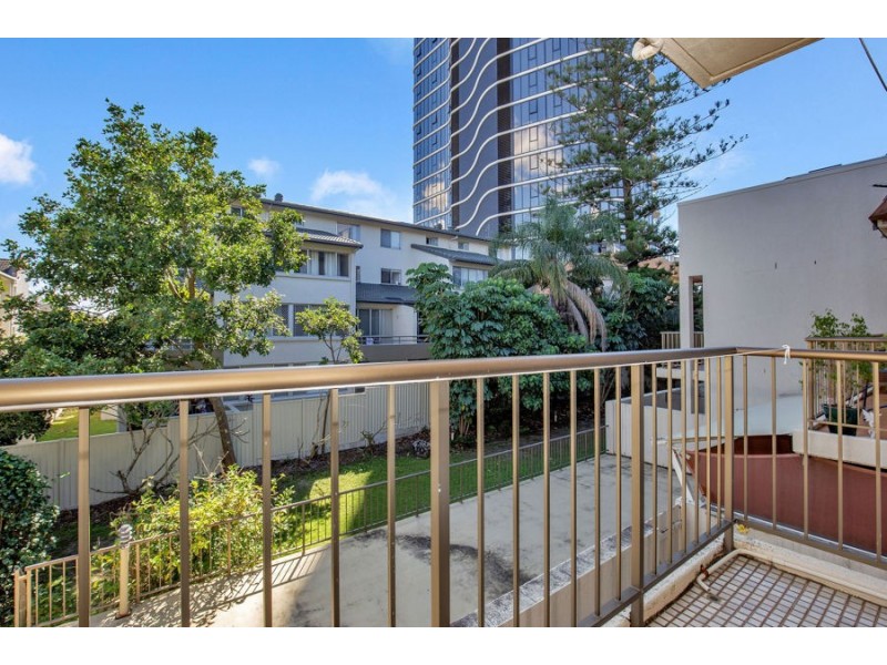 5/37 Australia Avenue, Broadbeach QLD 4218