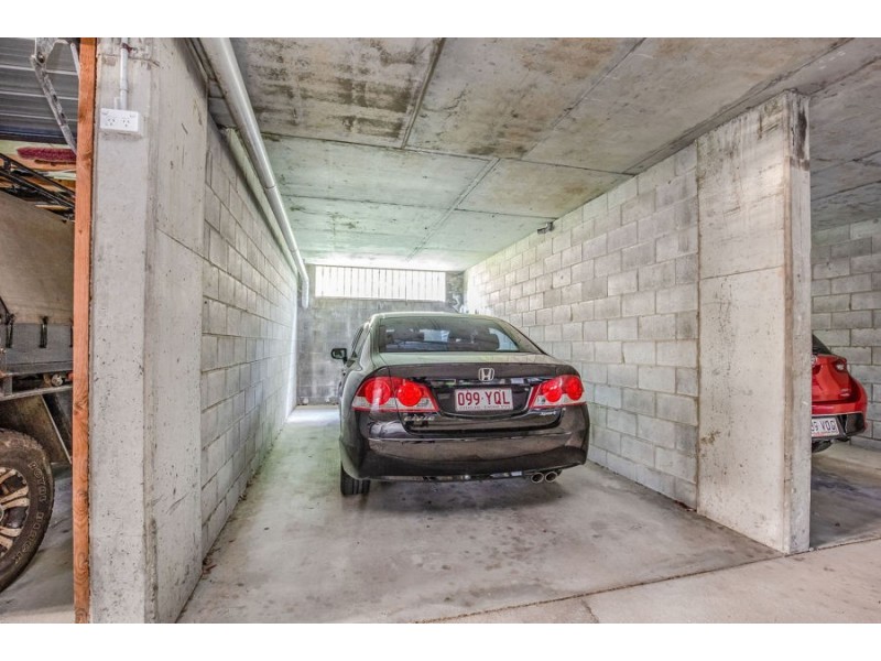 5/37 Australia Avenue, Broadbeach QLD 4218