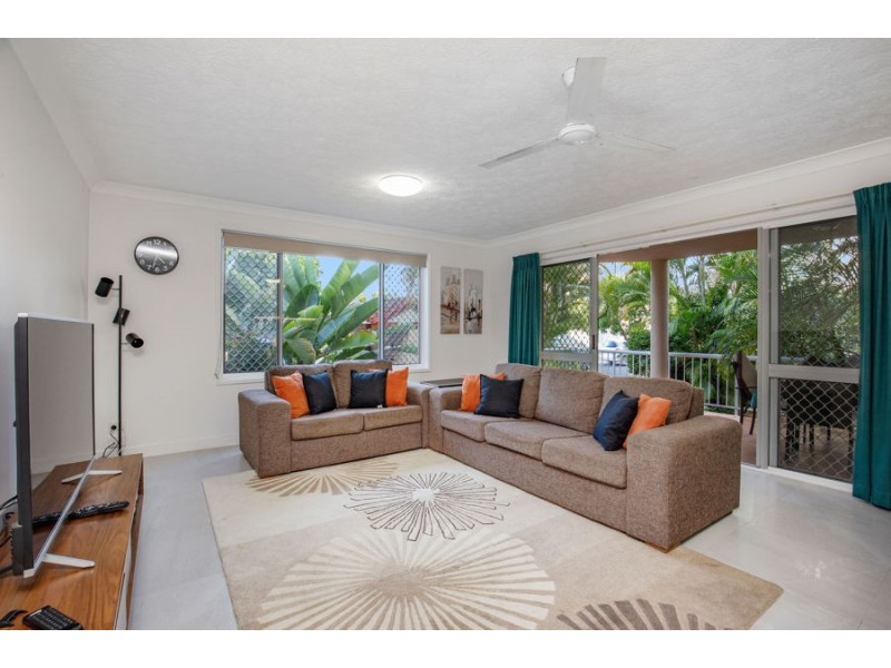1/14-16 Jubilee Avenue, Broadbeach QLD 4218
