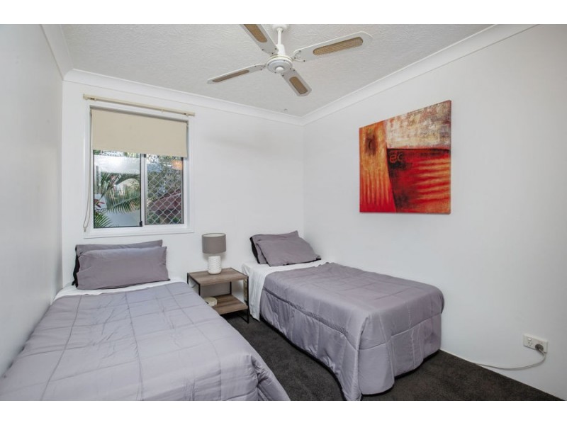 1/14-16 Jubilee Avenue, Broadbeach QLD 4218