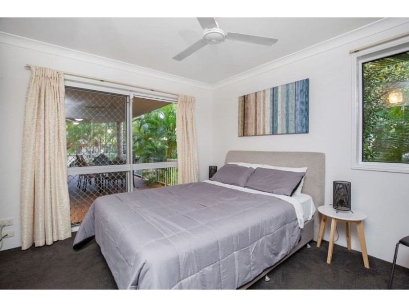 1/14-16 Jubilee Avenue, Broadbeach QLD 4218