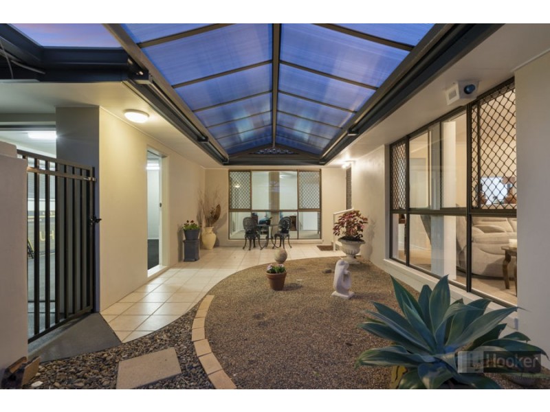 72 Bayview Street, Runaway Bay QLD 4216