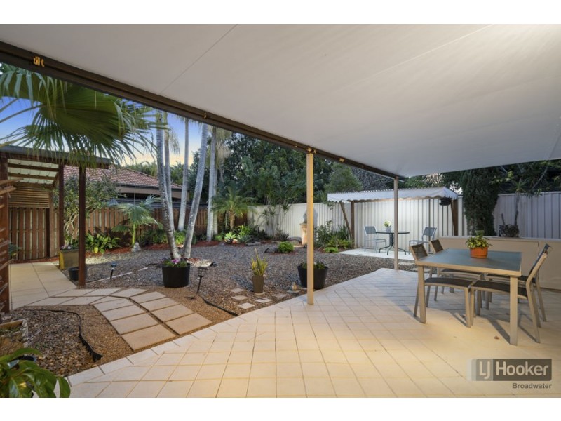 72 Bayview Street, Runaway Bay QLD 4216