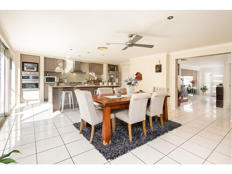 33 East Quay Drive, Biggera Waters QLD 4216