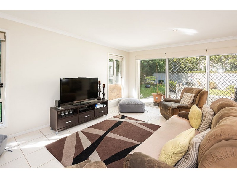 33 East Quay Drive, Biggera Waters QLD 4216