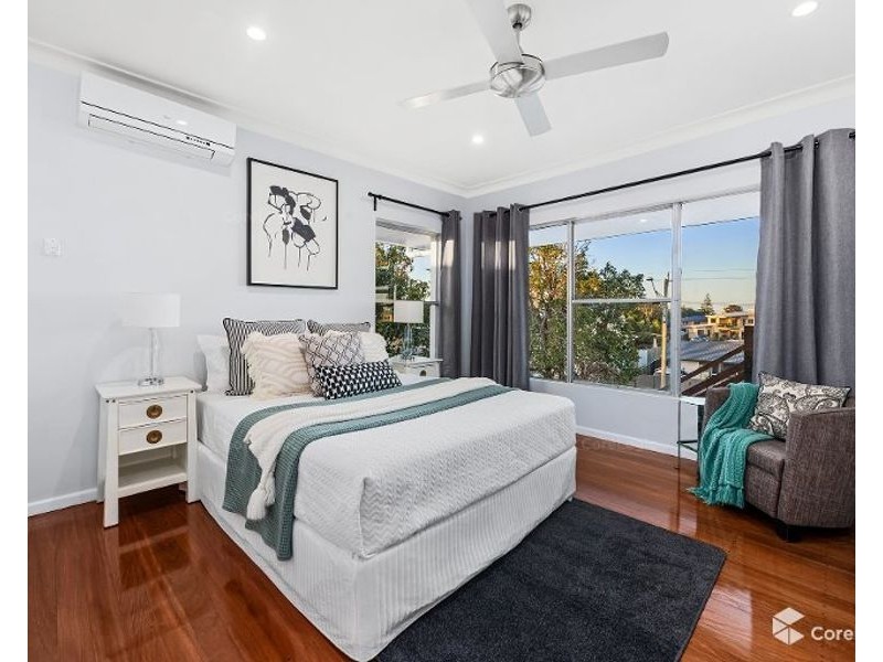 58 Hollywell Road, Biggera Waters QLD 4216