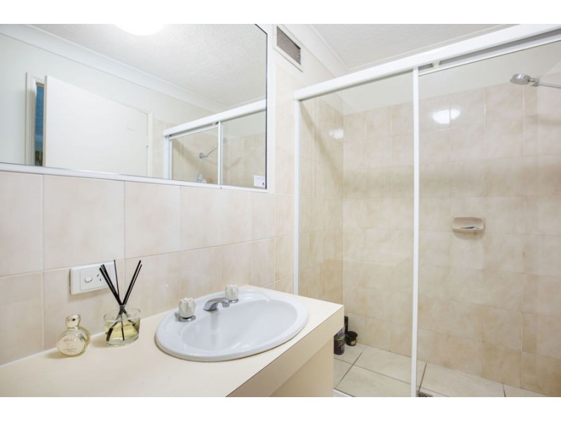 18/14-16 Jubilee Avenus, Broadbeach QLD 4218