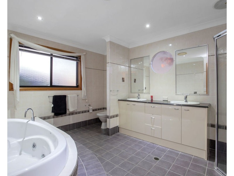 43 The Peninsula, Paradise Point QLD 4216