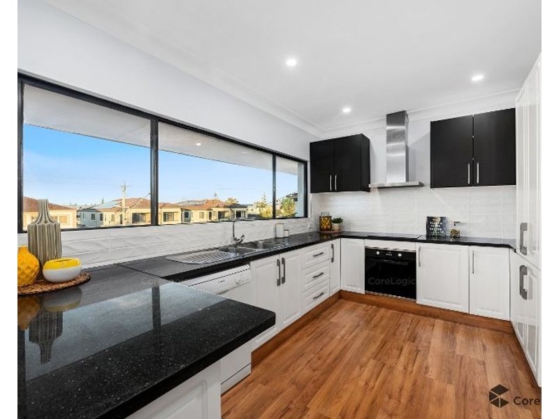 58 Hollywell Road, Biggera Waters QLD 4216