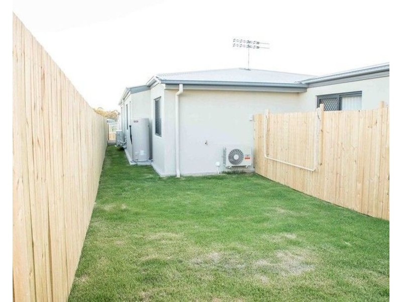 52 Central Park Road, Eagleby QLD 4207