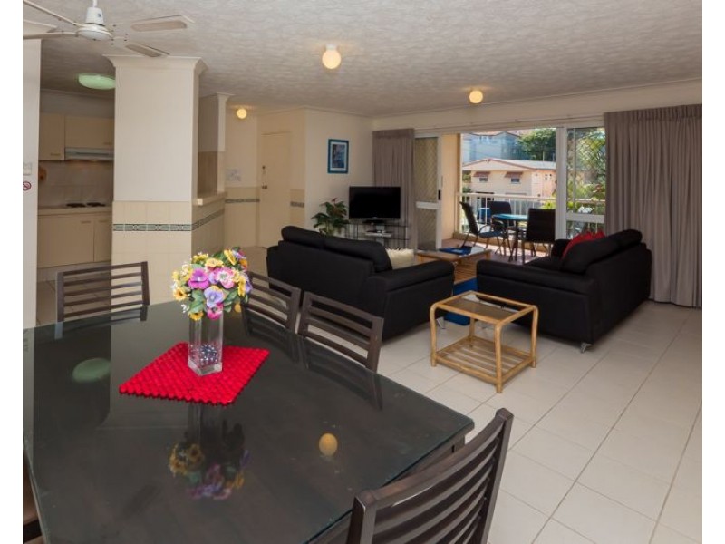 11/16 Jubilee Avenue, Broadbeach QLD 4218