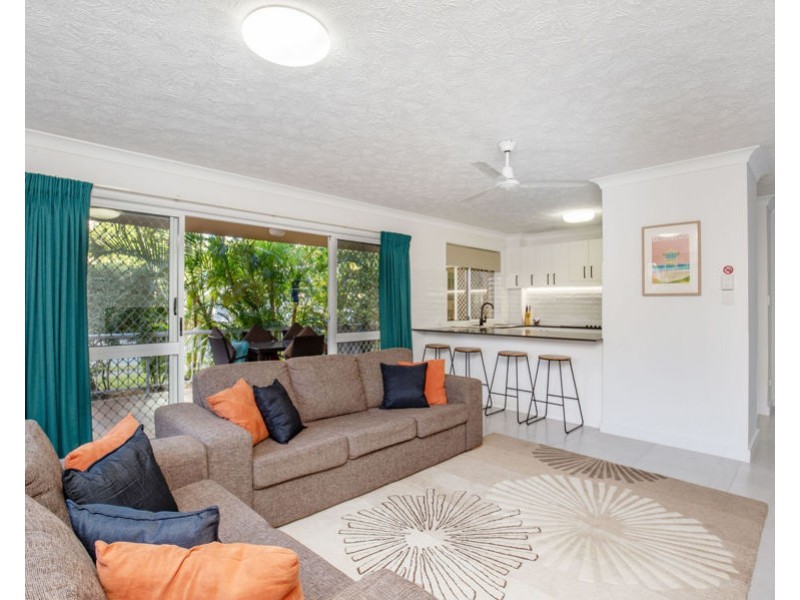 16 Jubilee Avenue Broadbeach, Broadbeach QLD 4218