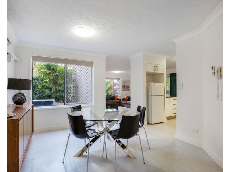 16 Jubilee Avenue Broadbeach, Broadbeach QLD 4218