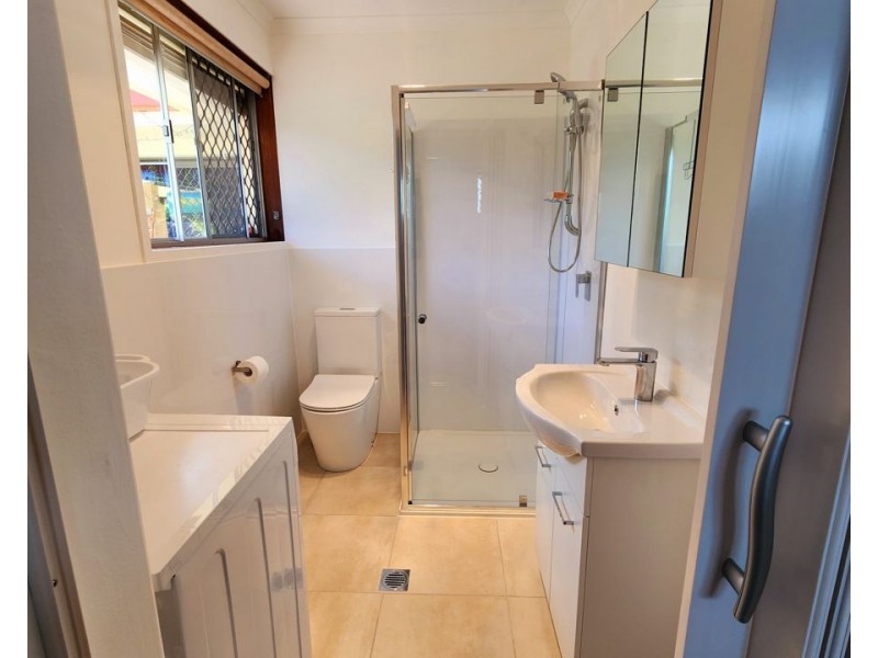 2/5 Tern Drive, Burleigh Waters QLD 4220