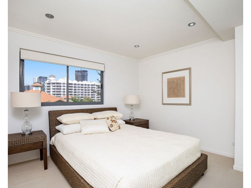 23/120 Surf Parade, Broadbeach QLD 4218