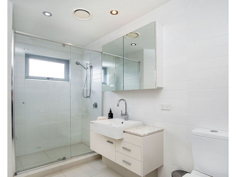 23/120 Surf Parade, Broadbeach QLD 4218