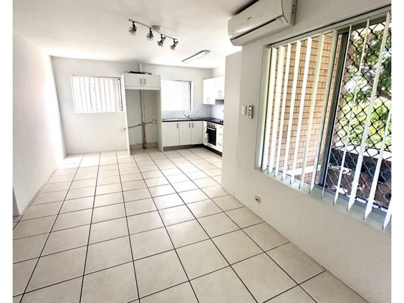 2/18 Sunrise Boulevard, Surfers Paradise QLD 4217