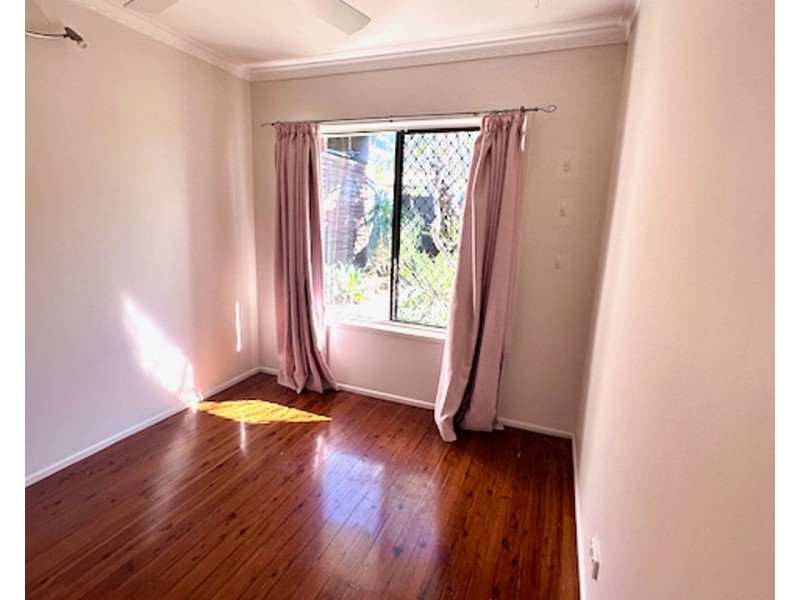 7 Harneil Place, Carrara QLD 4211