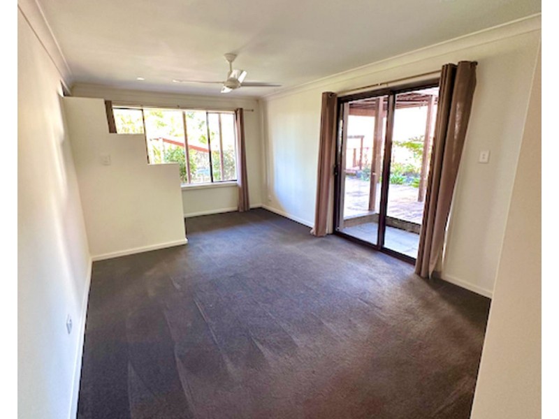 7 Harneil Place, Carrara QLD 4211
