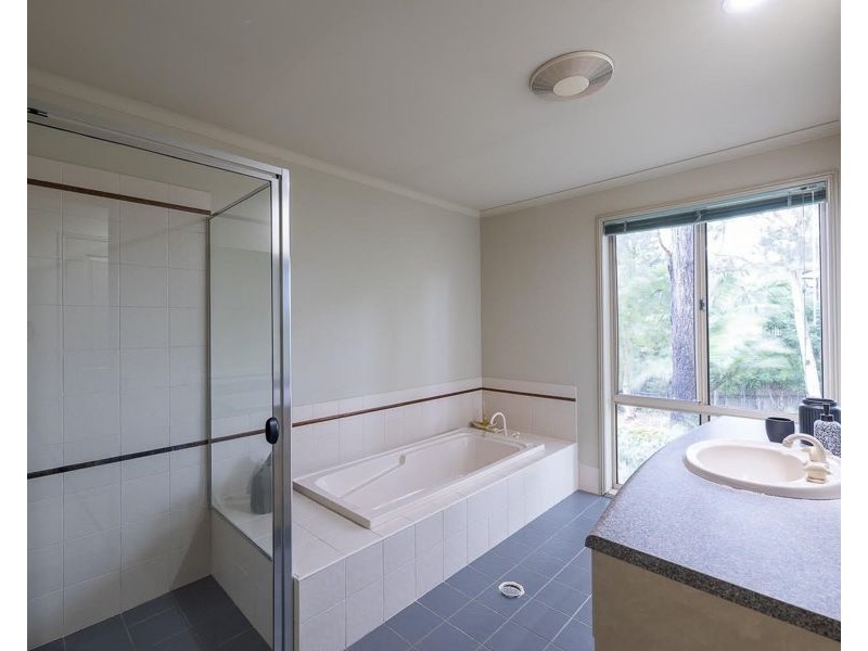 467 Pineridge Road, Runaway Bay QLD 4216