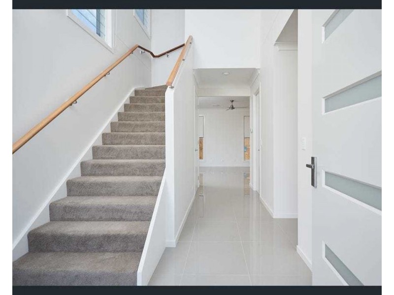 27 VIA ROMA, Surfers Paradise QLD 4217