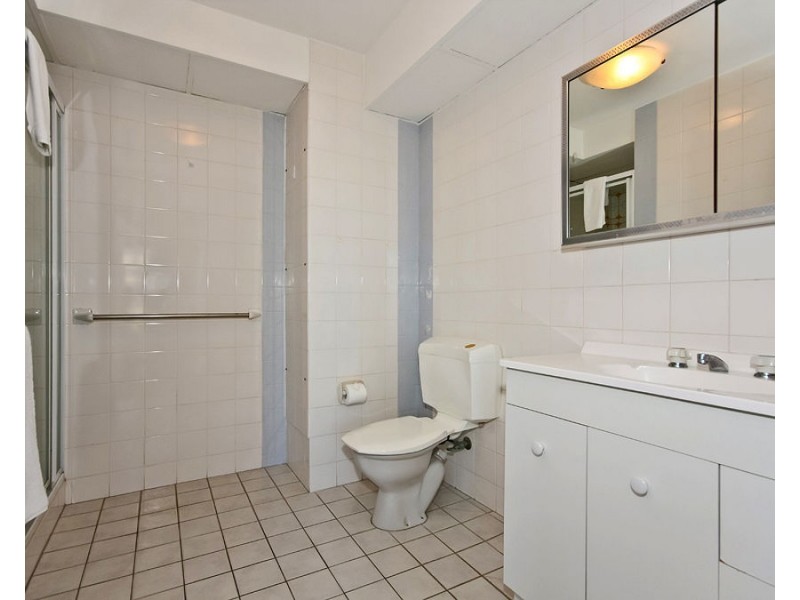 5B 2 Riverview Parade, Surfers Paradise QLD 4217