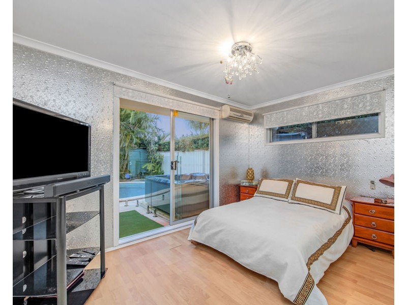 5 Tern Drive, Burleigh Waters QLD 4220