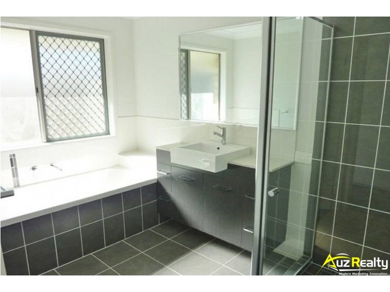 9 Dollarbird Place, Glass House Mountains QLD 4518