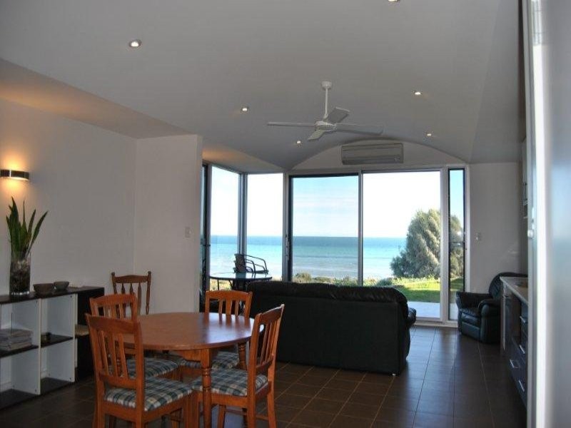 31 Esplanade, North Beach SA 5556