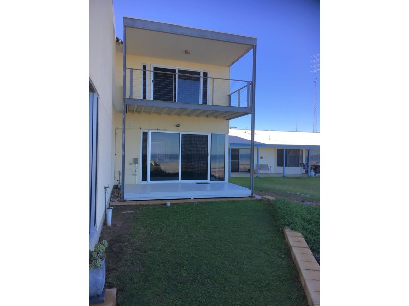 31 Esplanade, North Beach SA 5556