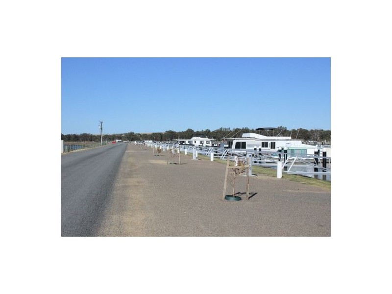 Pelican Drive, Mannum Waters Marina, Mannum SA 5238 Mannum Estates