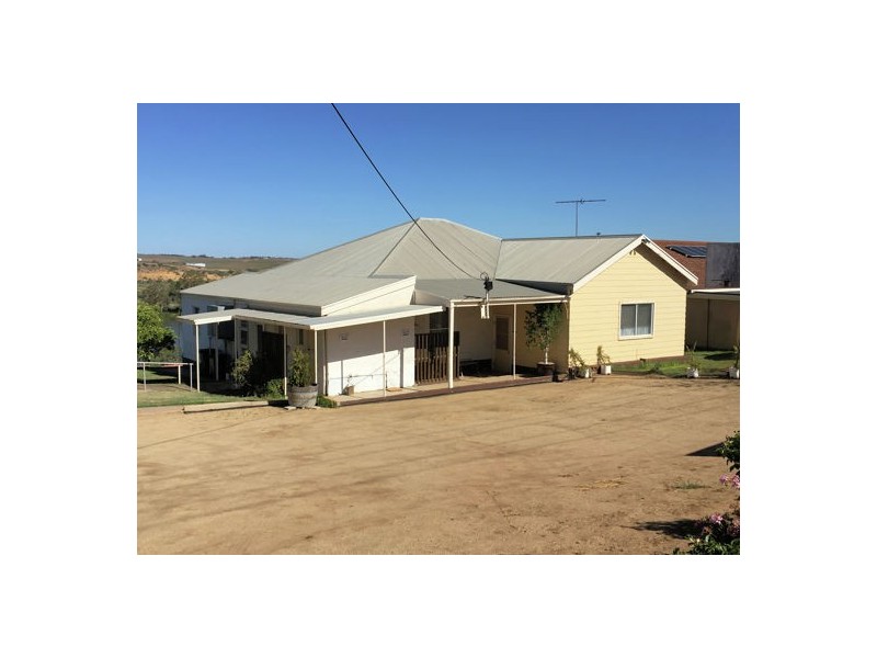 32-34 William Street, Mannum SA 5238