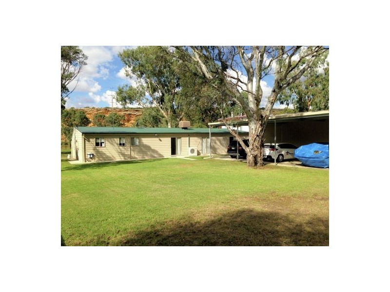2 Murray Street (off Rob Loxton Road), Walker Flat SA 5238