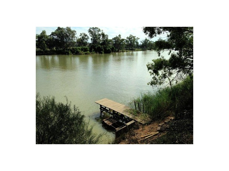 21 Hermanns Landing Road, Nildottie SA 5238