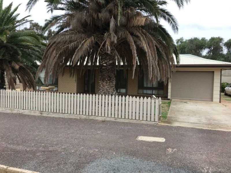 32 Irwin Street, Wallaroo SA 5556