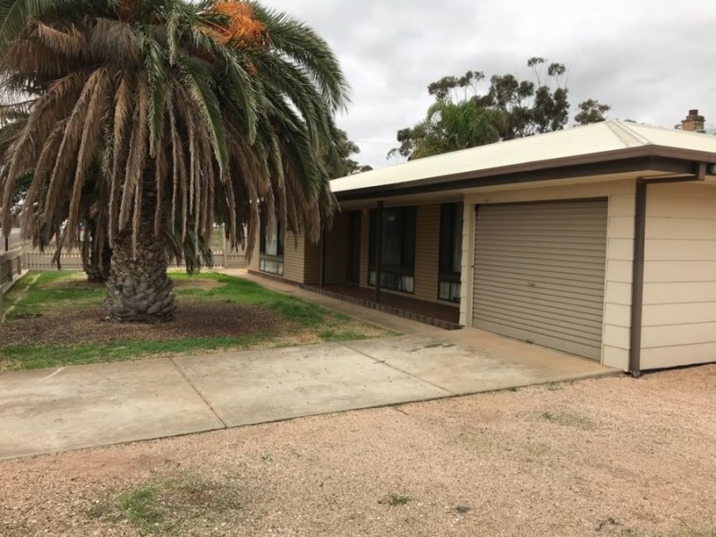 32 Irwin Street, Wallaroo SA 5556