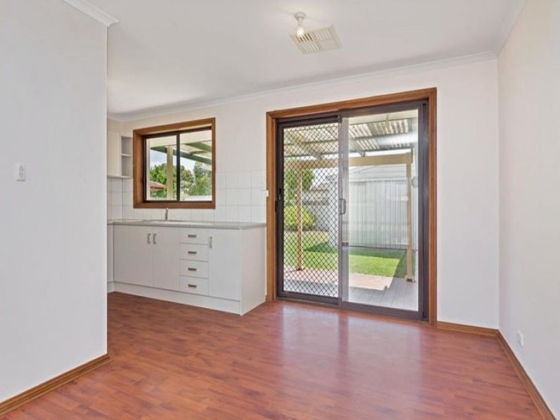 30 Wakeling Crescent, Parafield Gardens SA 5107