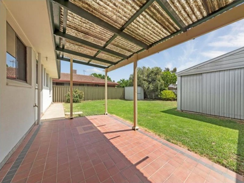 30 Wakeling Crescent, Parafield Gardens SA 5107