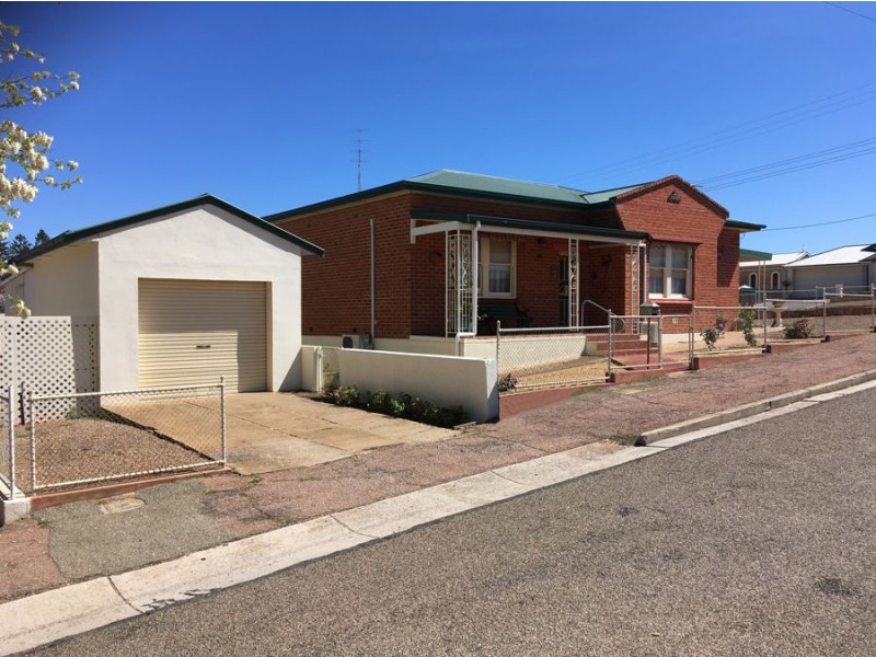 19 Harvey Street, Port Broughton SA 5522