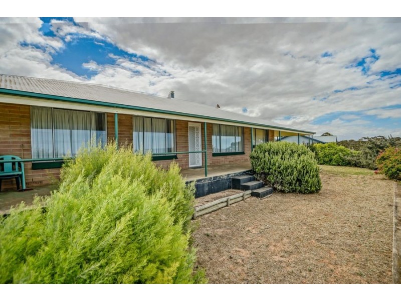 12 Beeston Street, Port Vincent SA 5581