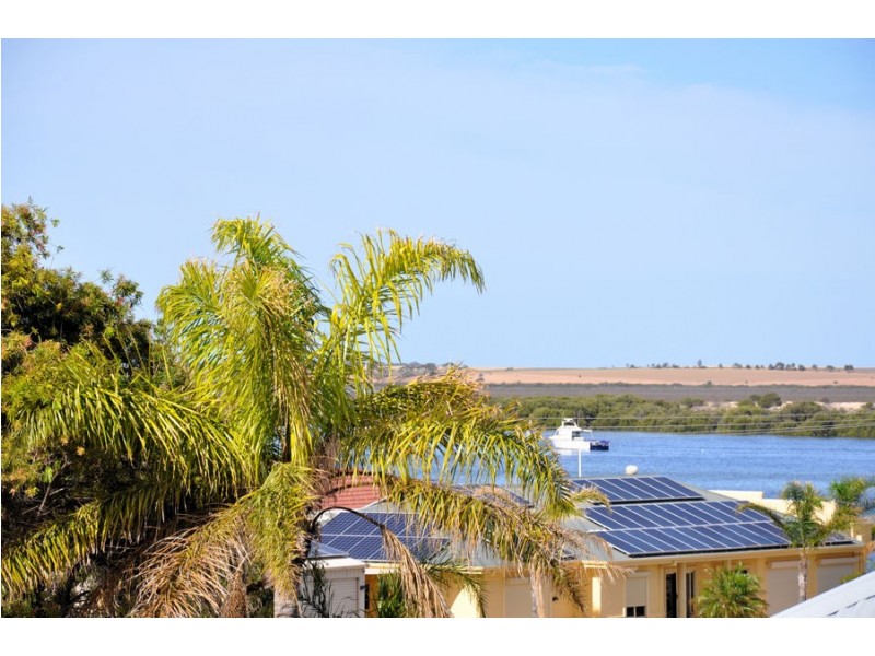 7 Fisherman Bay Road, Port Broughton SA 5522