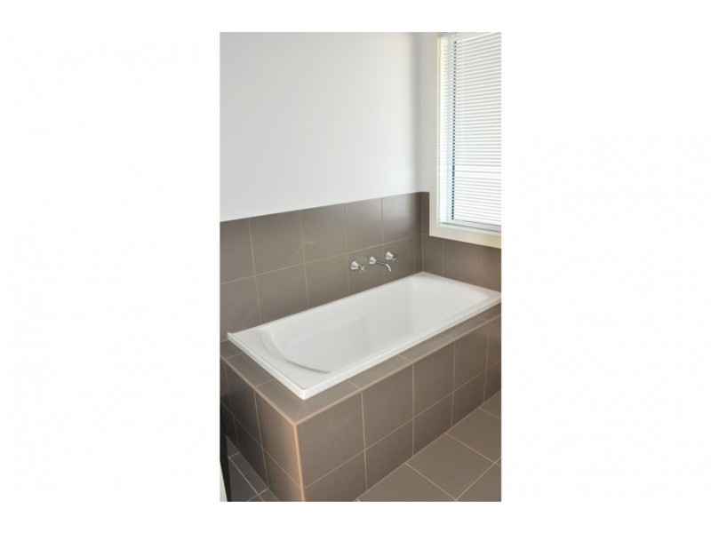 7 Fisherman Bay Road, Port Broughton SA 5522