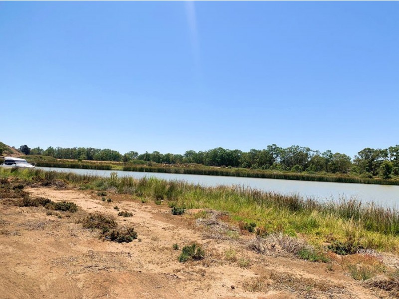 60 Marina Way, Mannum Waters Marina, Mannum SA 5238