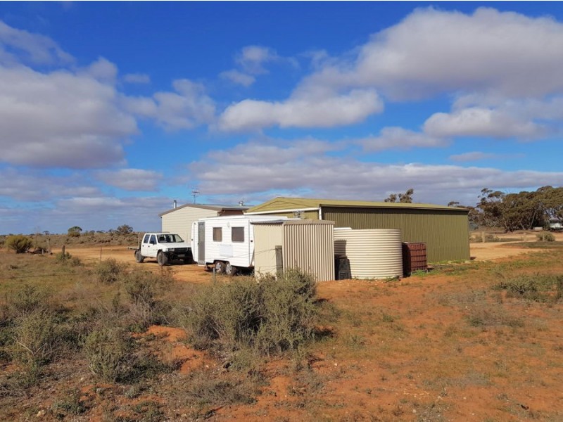 12 East Terrace, Mount Mary SA 5374