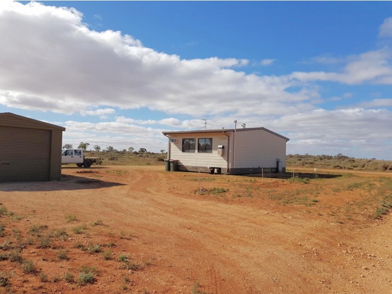 12 East Terrace, Mount Mary SA 5374